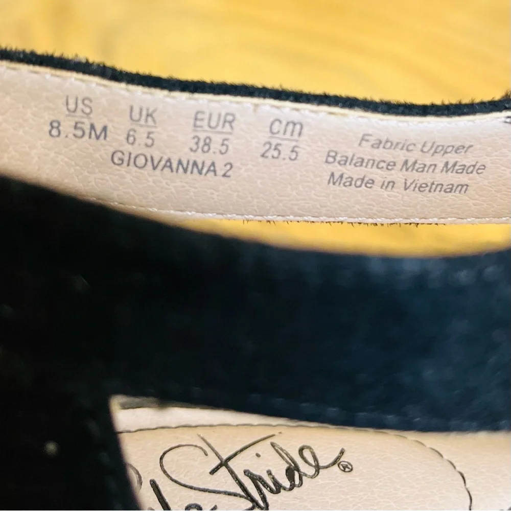 Life Stride Suede Pumps Giovanna 2